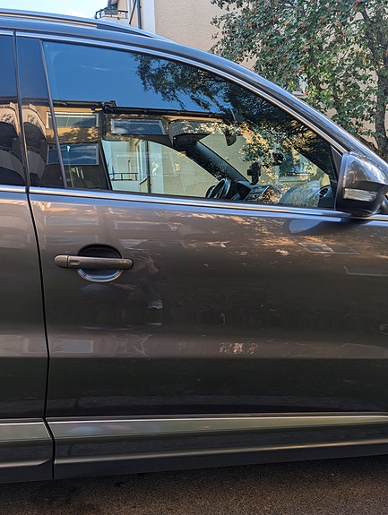 Volkswagen Tiguan 6 of 17