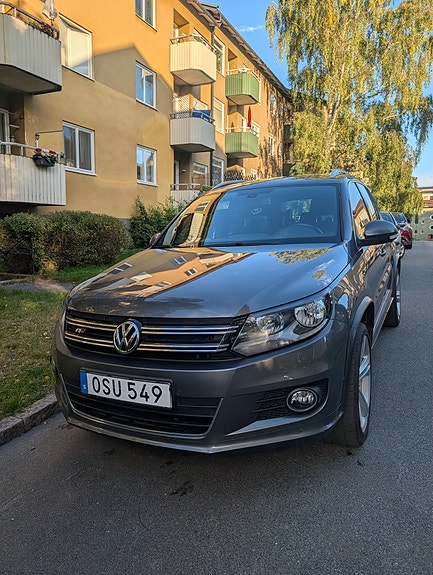 Volkswagen Tiguan 2 of 17