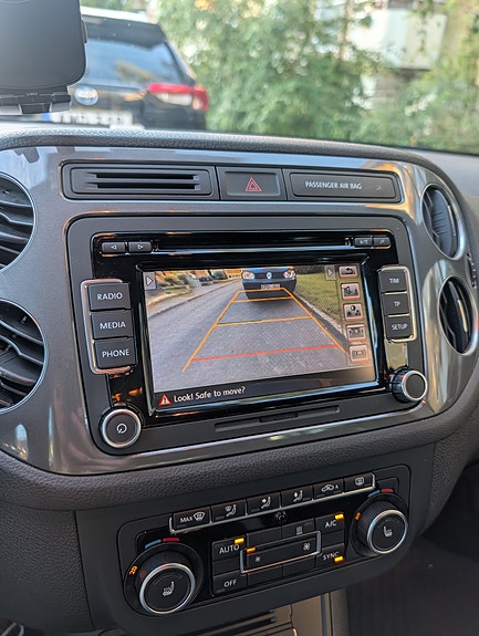 Volkswagen Tiguan 9 of 17