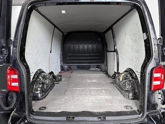 Volkswagen Transporter 16 of 20