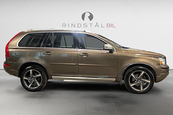 Volvo XC90 8 of 16