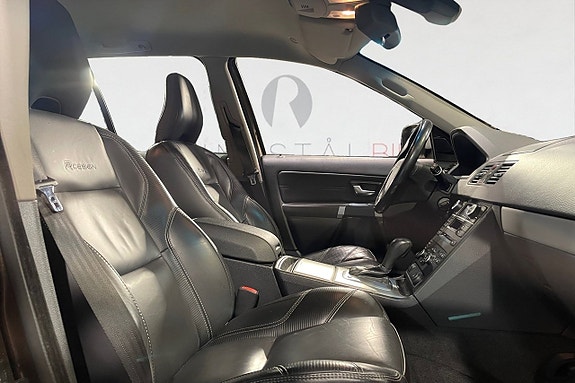 Volvo XC90 15 of 16