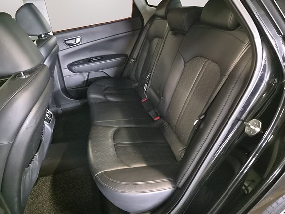 Kia Optima 13 of 21