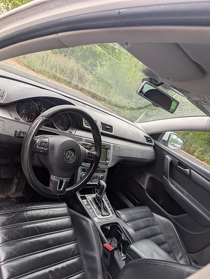 Volkswagen Passat 7 of 10