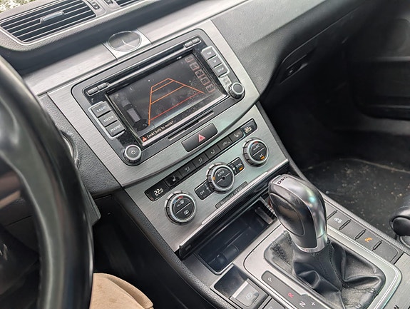 Volkswagen Passat 8 of 10