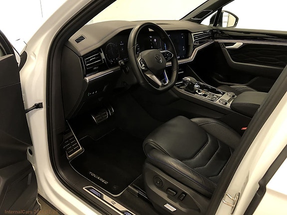 Volkswagen Touareg 6 of 12