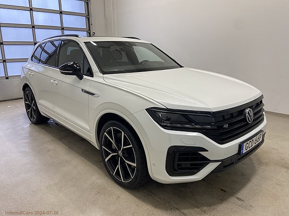 Volkswagen Touareg 2 of 12