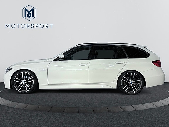 BMW 330i 3 of 22