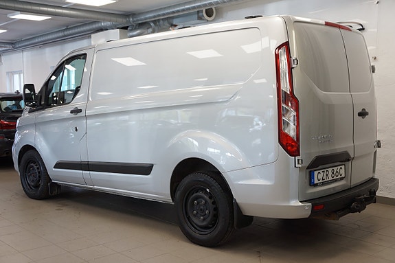 Ford Transit Custom 2 of 11