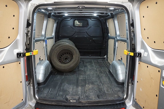 Ford Transit Custom 9 of 11