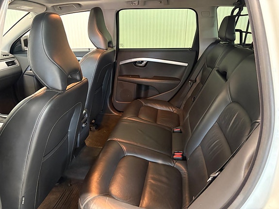 Volvo XC70 20 of 25
