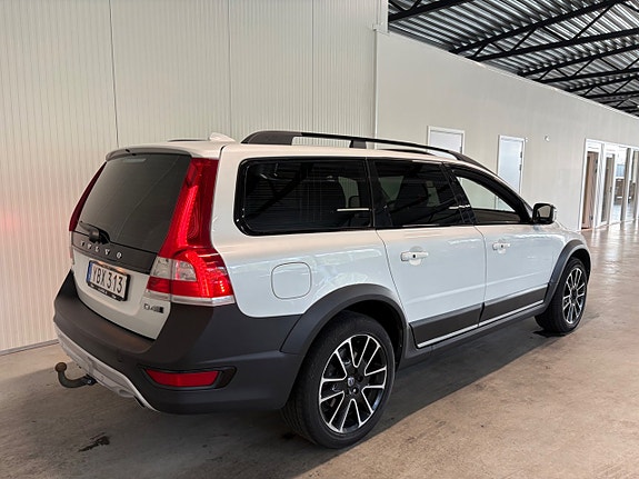 Volvo XC70 3 of 25