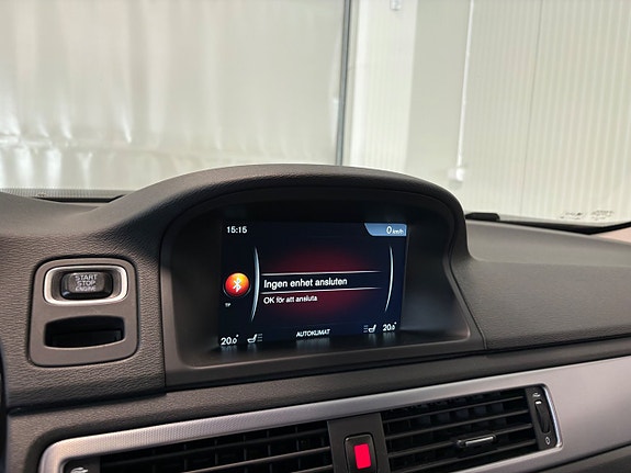 Volvo XC70 18 of 25