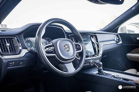 Volvo V60 5 of 14