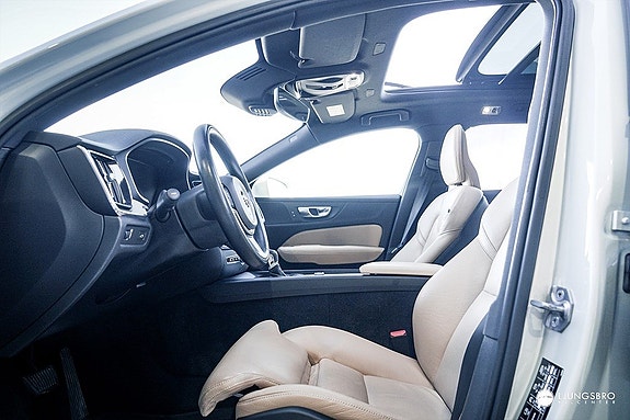 Volvo V60 4 of 14