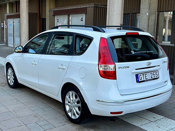 Hyundai i30 4 of 6