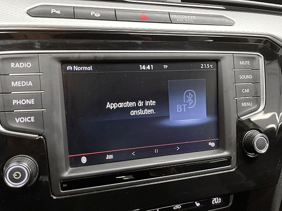 Volkswagen Passat Alltrack 19 of 26