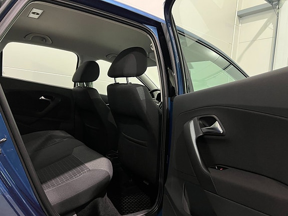 Volkswagen Polo 9 of 22