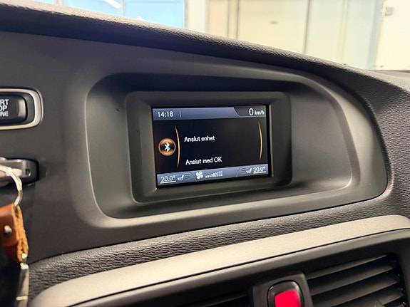 Volvo V40 16 of 17