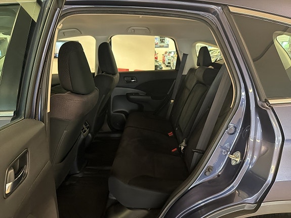 Honda CR-V 9 of 15
