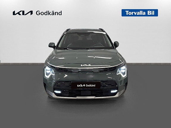Kia Niro 2 of 17