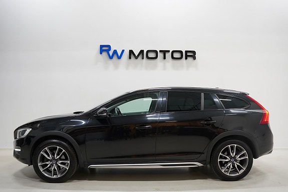 Volvo V60 Cross Country 4 of 23
