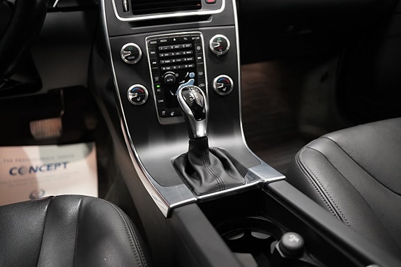 Volvo V60 Cross Country 15 of 23