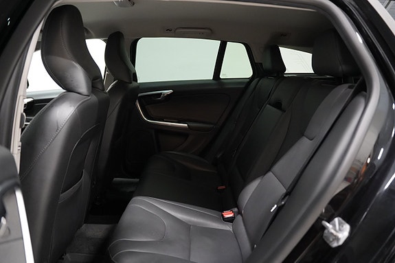 Volvo V60 Cross Country 20 of 23