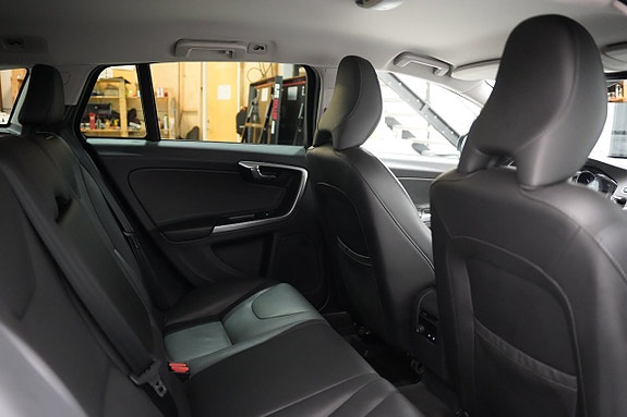 Volvo V60 Cross Country 22 of 23
