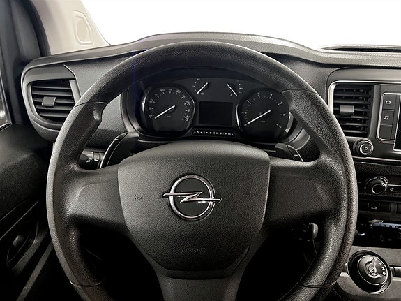 Opel Vivaro 9 of 15