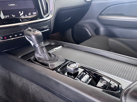 Volvo V60 12 of 16