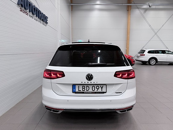 Volkswagen Passat 8 of 20