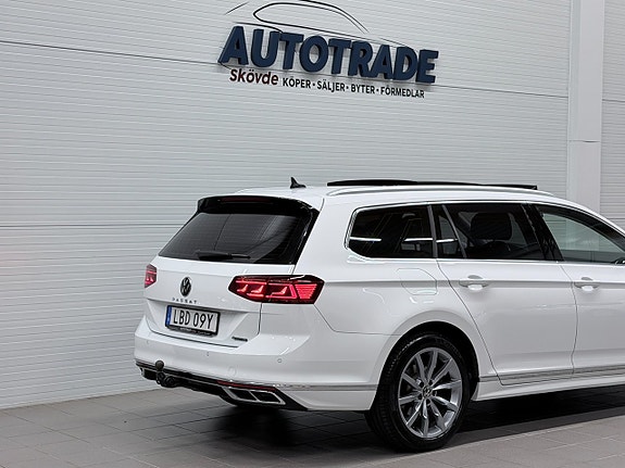 Volkswagen Passat 7 of 20