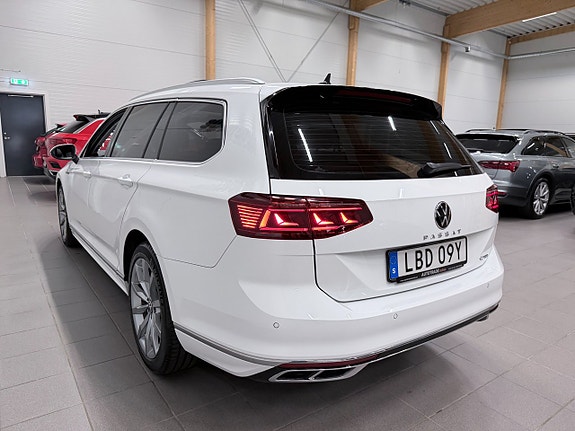 Volkswagen Passat 10 of 20