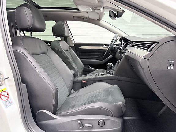 Volkswagen Passat 19 of 20