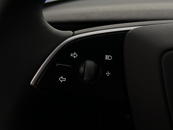 Tesla Model 3 18 of 30