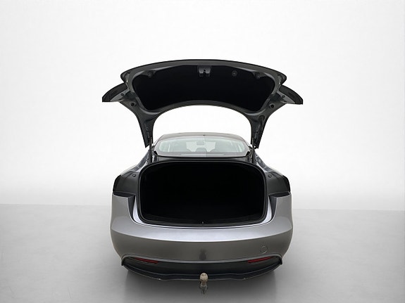 Tesla Model 3 10 of 30