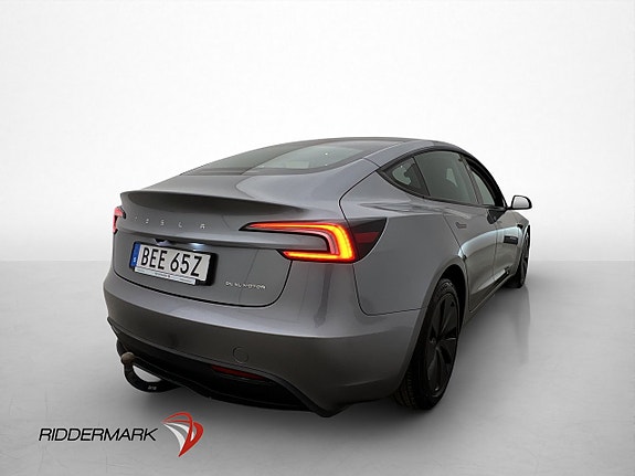 Tesla Model 3 8 of 30