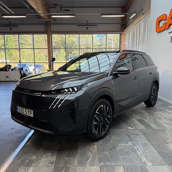 Peugeot 5008 5 of 12