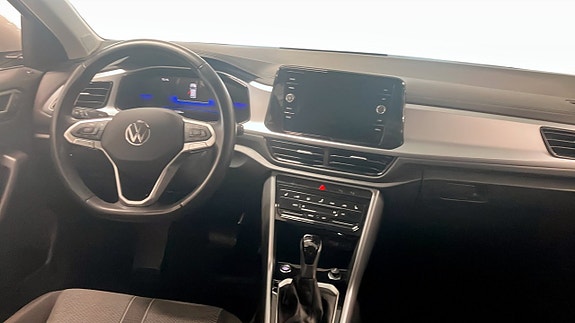 Volkswagen T-Roc 10 of 12