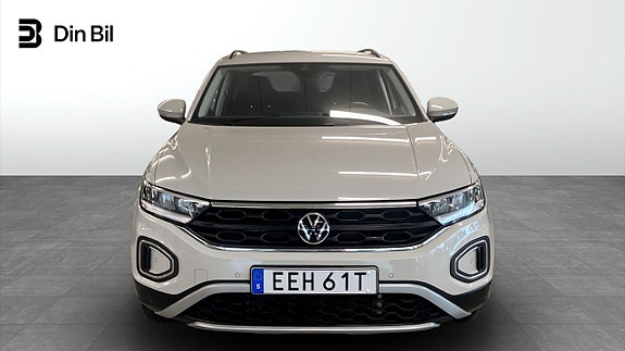 Volkswagen T-Roc 4 of 12