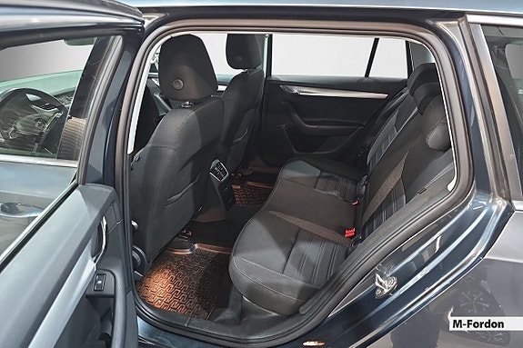 Skoda Octavia 11 of 18