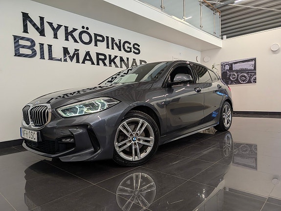 BMW 118i 2 of 21
