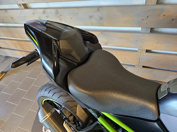 Kawasaki Z900 3 of 19