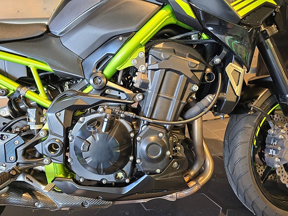 Kawasaki Z900 6 of 19