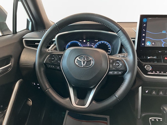 Toyota Corolla Cross 9 of 11