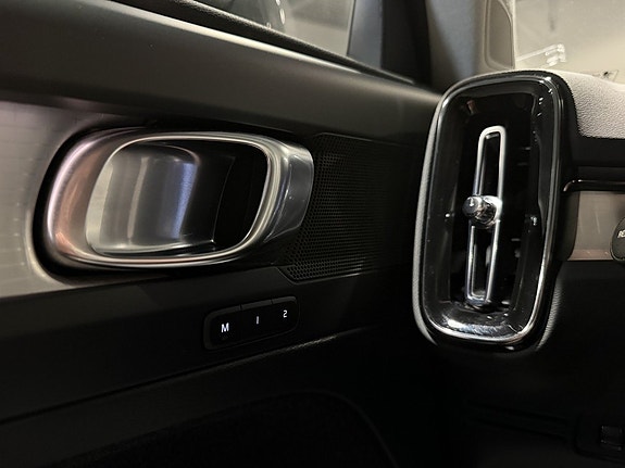 Volvo XC40 24 of 30