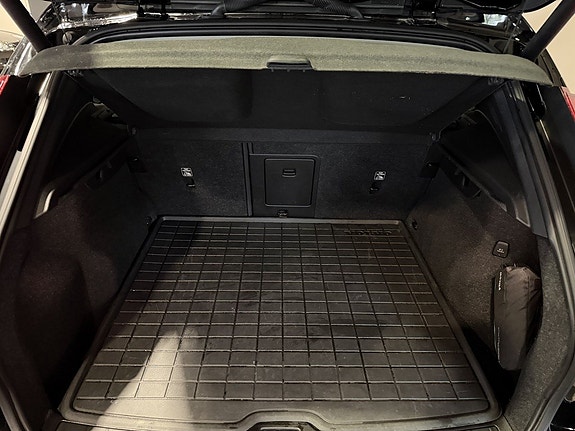 Volvo XC40 27 of 30