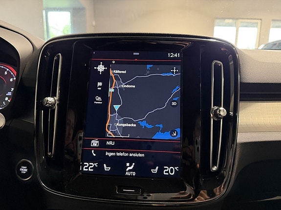 Volvo XC40 19 of 30