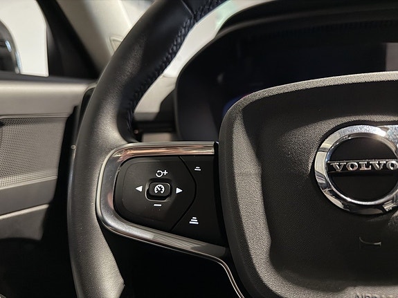 Volvo XC40 26 of 30